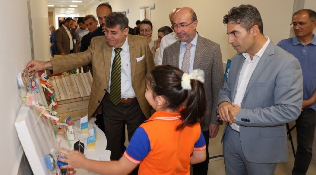 Konya Selçuklu'da ilkokul öğrencilerinin yıl sonu heyecanı