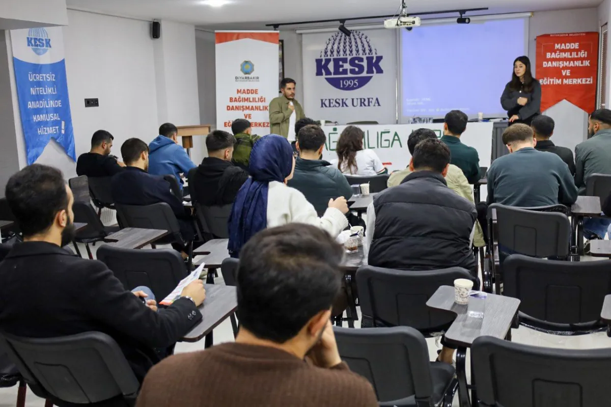Diyarbakır BB'den Amedspor Taraftarlarına Bağımlılıkla Mücadele Eğitimi