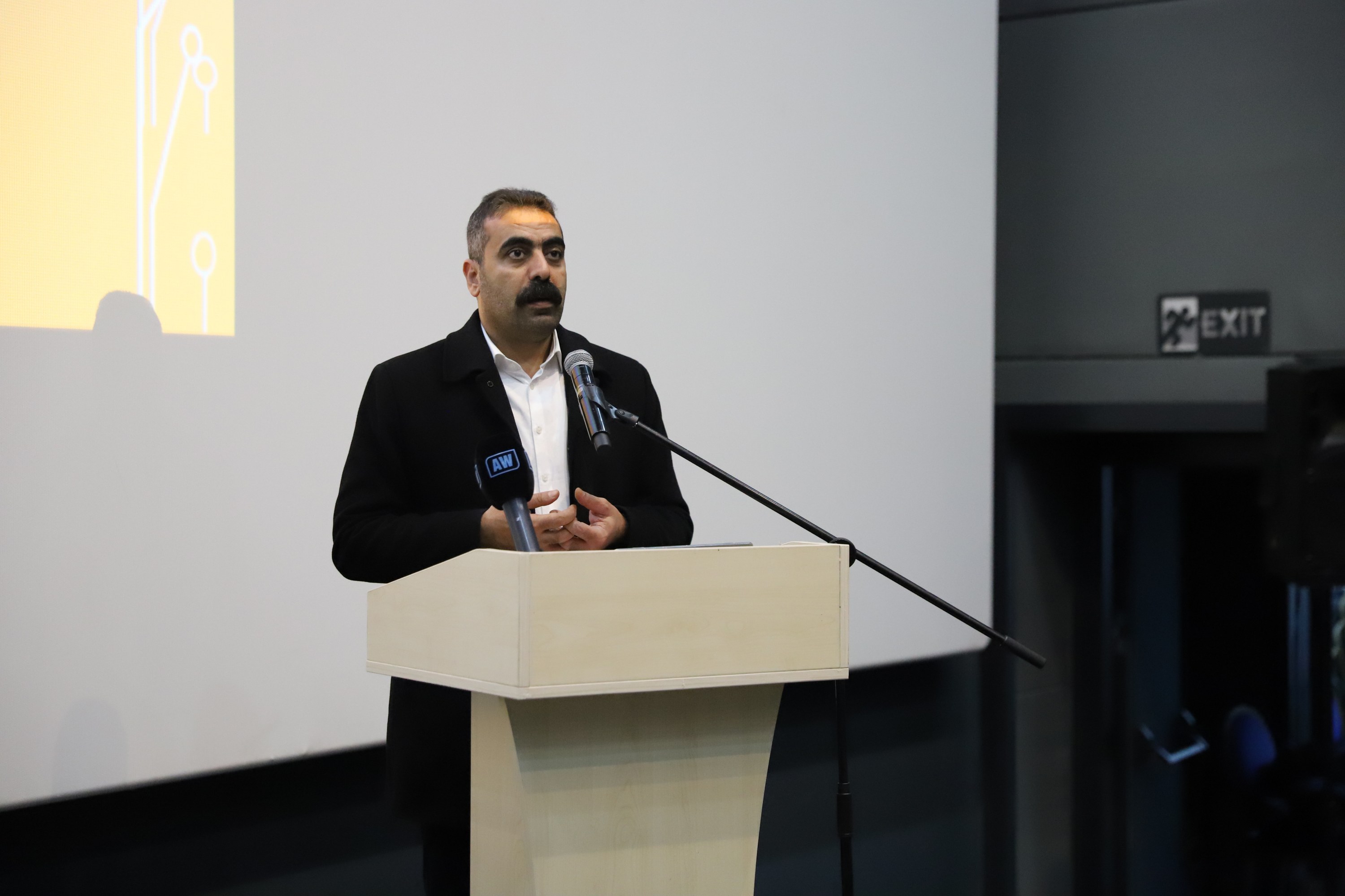 Diyarbakır'da Çok Dilli Çocuk Yetiştirme Rehberi Tanıtıldı