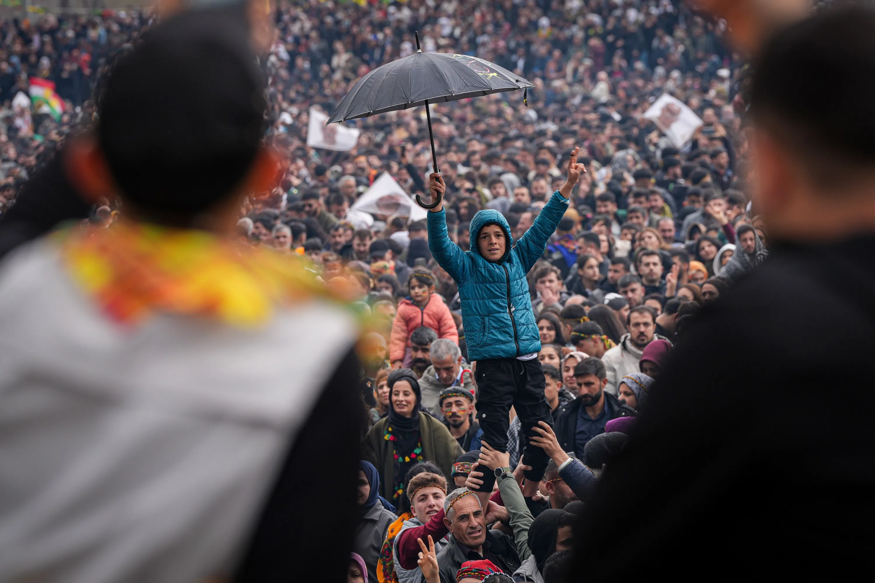 Diyarbakır'da Yüz Binlerin Katılımıyla Newroz Coşkusu Yaşandı - Kare 5
