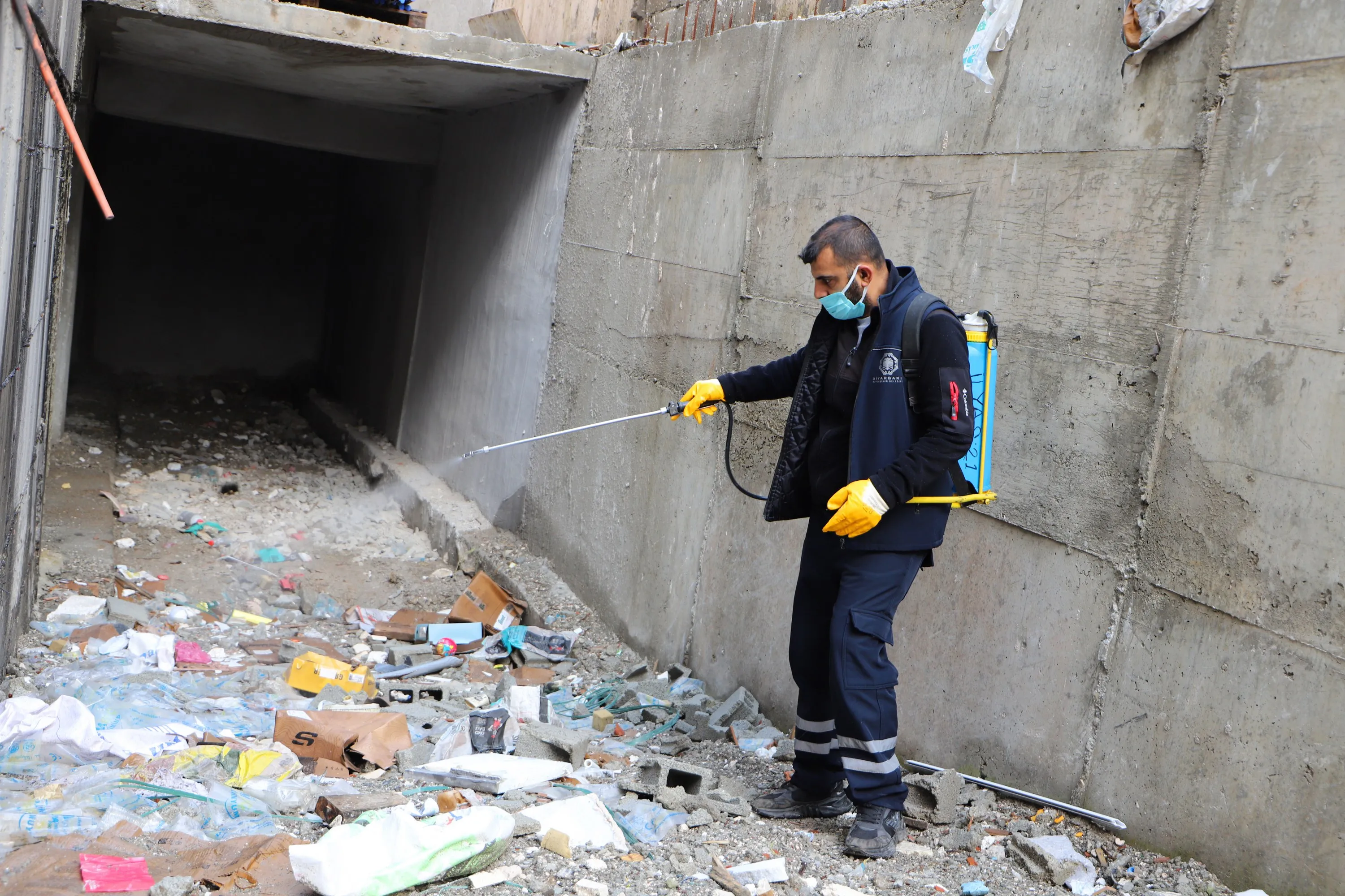 Diyarbakır'da Haşereyle Mücadele Hız Kesmeden Devam Ediyor - Kare 1
