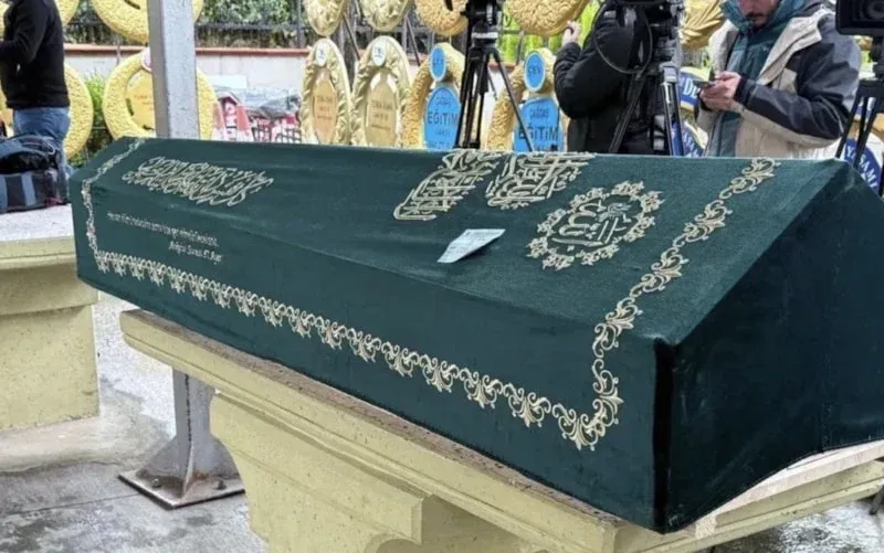 Yapımcı Erol Köse Maslak'taki Ölümünün Ardından Toprağa Verildi